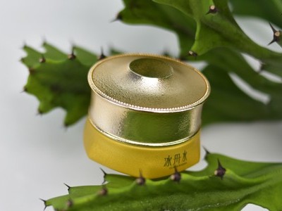美妝廠家：活性修護霜的作用你知道嗎？