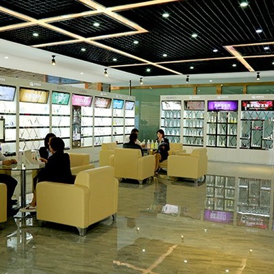 鄉(xiāng)鎮(zhèn)美妝店從備受冷落到開出奇跡之花！